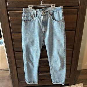 Women’s Levi Jeans